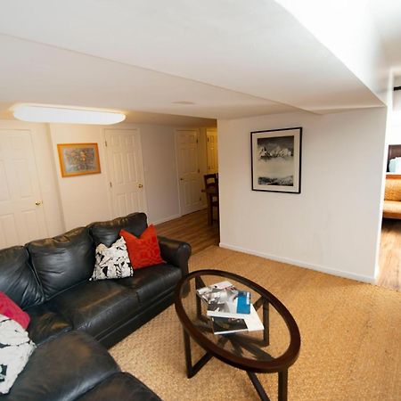 2 Bedroom By Zoo, Metro, Park And Embassies In Forest Hills - Best Location Washington Exteriör bild